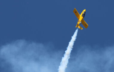 Bob Carlton flies his aerobatic SubSonex airshow routine during Monday afternoon's show.